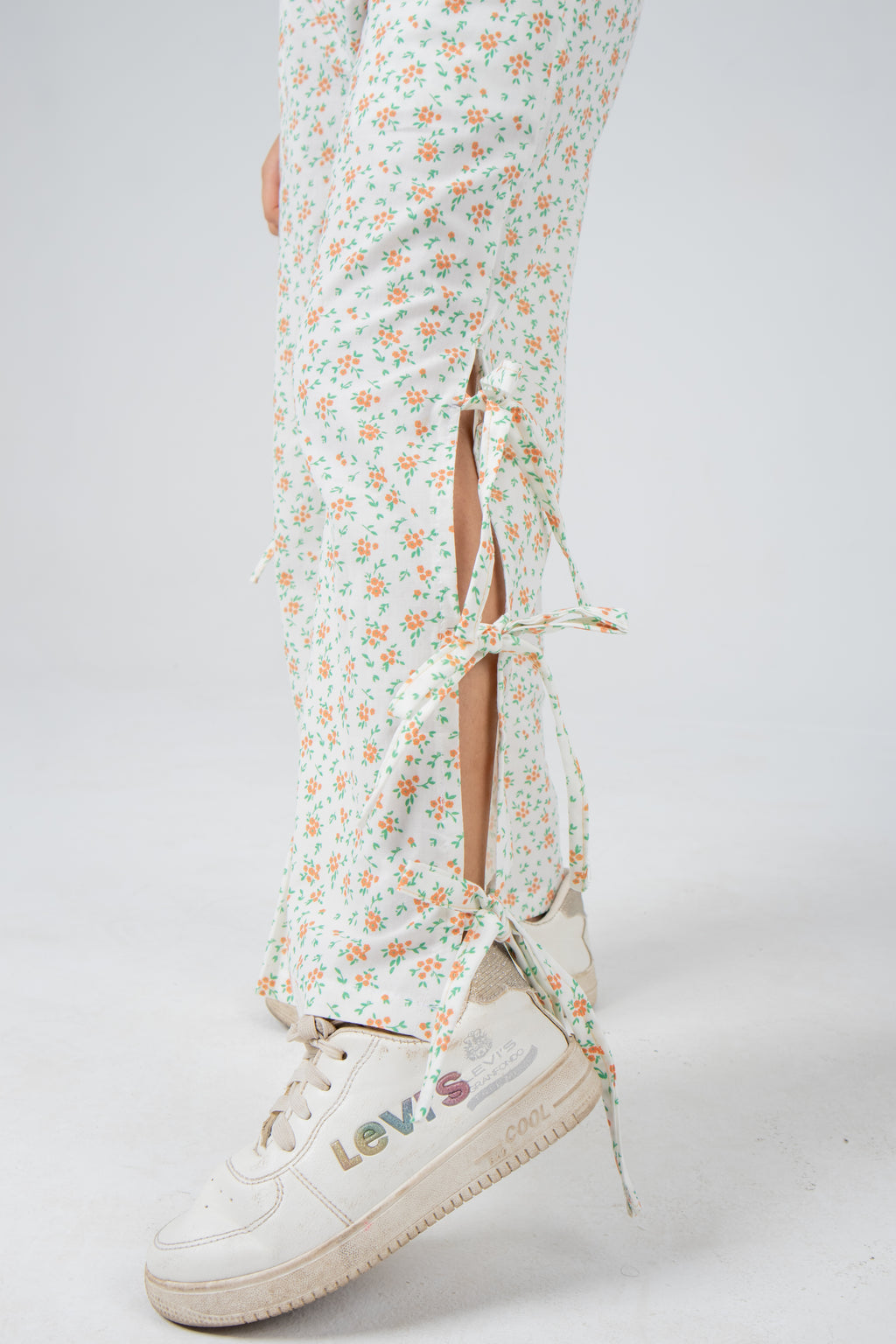 Girls' Tie-Up Pants