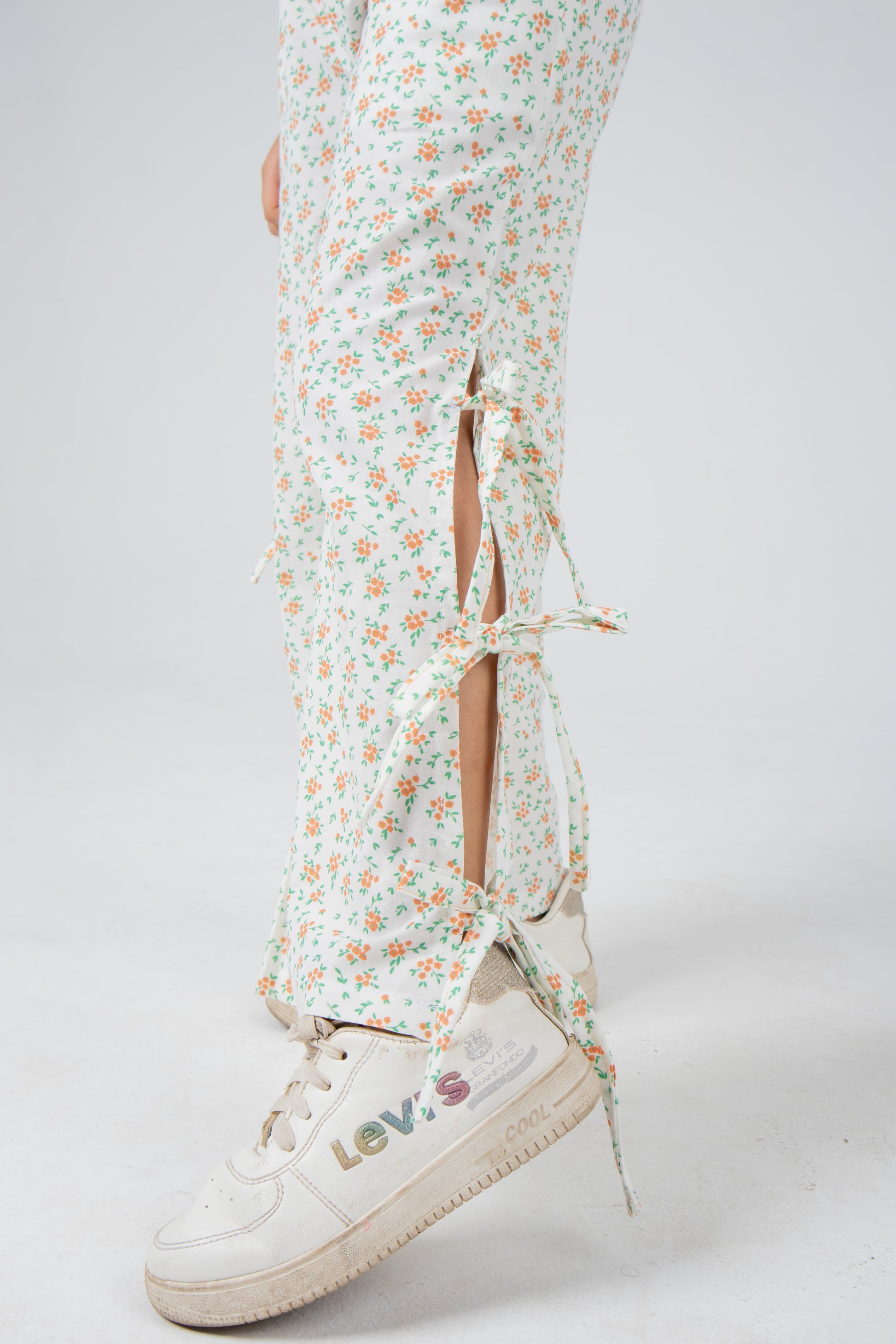 Girls' Tie-Up Pants
